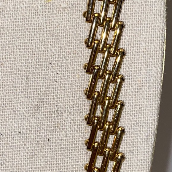 Gold Tone Necklace Chocker 18 inches Long Heavy grid design - Picture 3 of 5